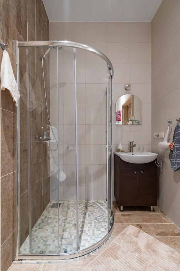 Freedom Avenue Apartment By Polo Apartments Κάουνας Εξωτερικό φωτογραφία